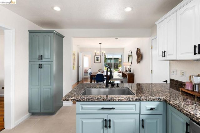 1240 Kelly Ave, San Leandro, CA 94577
