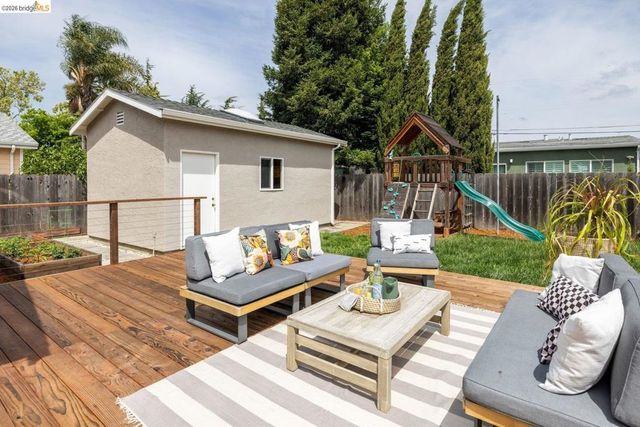 1240 Kelly Ave, San Leandro, CA 94577