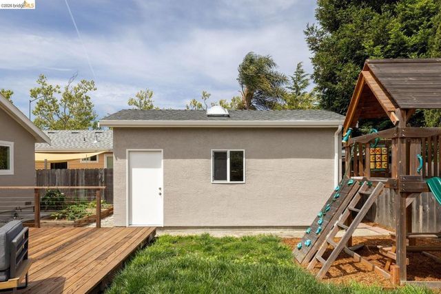1240 Kelly Ave, San Leandro, CA 94577