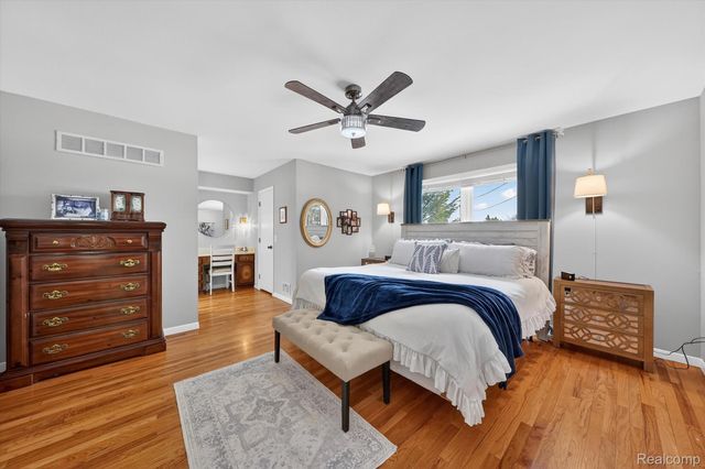 5397 Sutton Place, Grand Blanc Charter Township, MI 48439