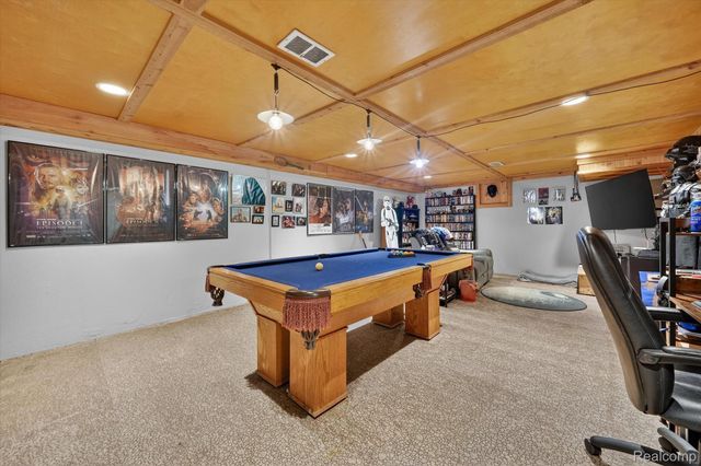 5397 Sutton Place, Grand Blanc Charter Township, MI 48439