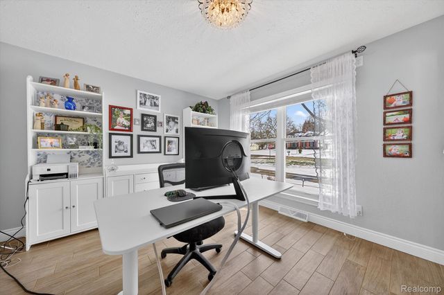 5397 Sutton Place, Grand Blanc Charter Township, MI 48439