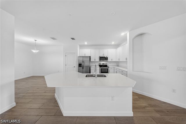 1388 Birdie DR, Naples, FL 34120