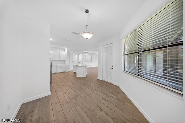 1388 Birdie DR, Naples, FL 34120