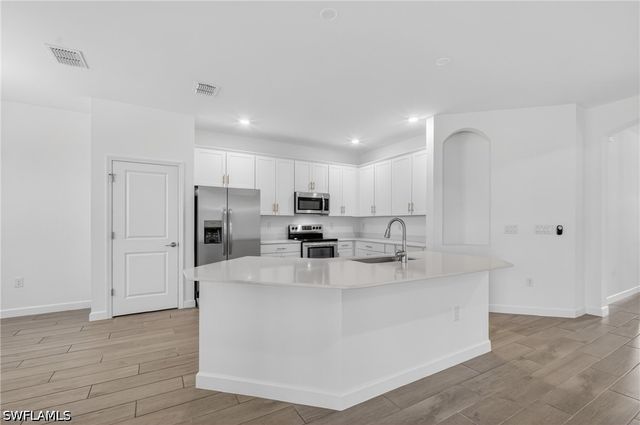 1388 Birdie DR, Naples, FL 34120
