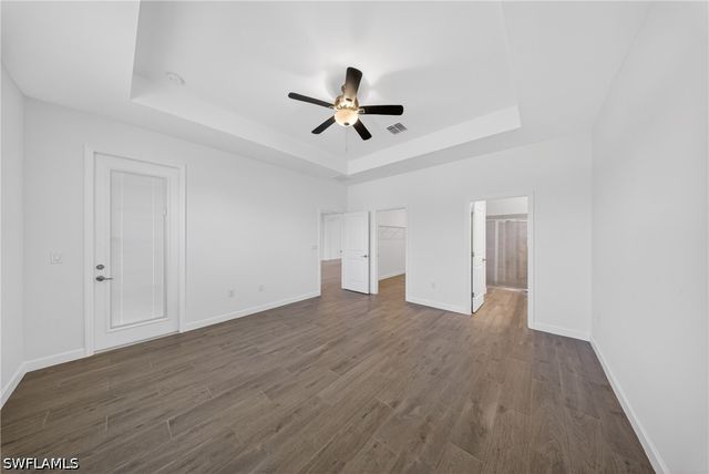 1388 Birdie DR, Naples, FL 34120