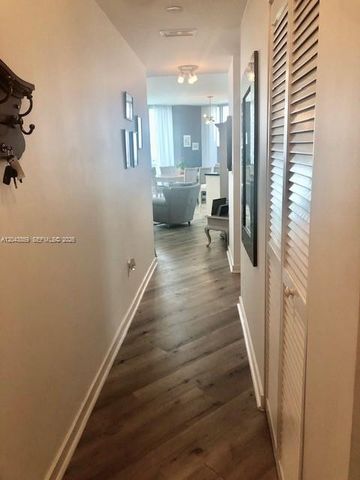 1111 SW 1st Avenue 3225, Miami, FL 33130