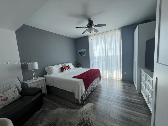 1111 SW 1st Avenue 3225, Miami, FL 33130