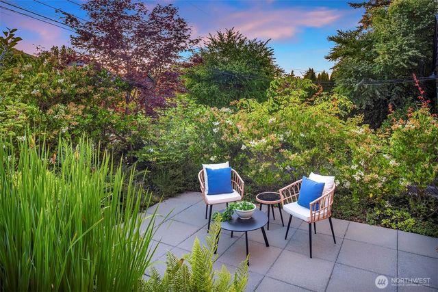 2612 1st Avenue N, Seattle, WA 98109