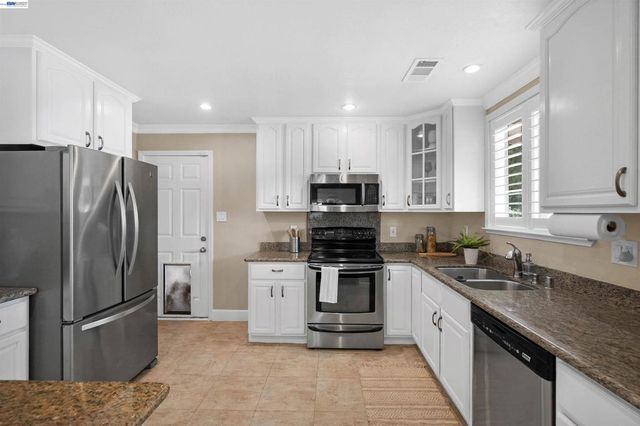 2293 Vestal Ave, Castro Valley, CA 94546