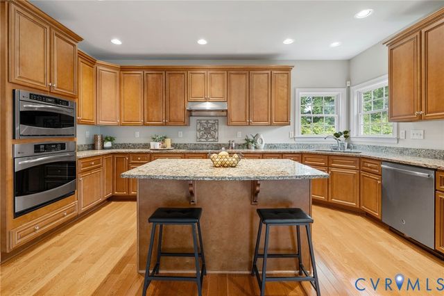 2936 Bayfront Way, Midlothian, VA 23112
