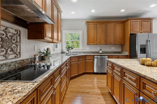 2936 Bayfront Way, Midlothian, VA 23112