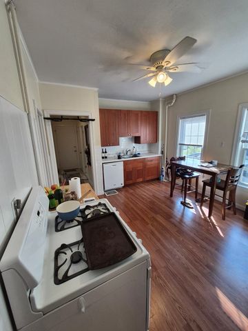 9 Grant 1, Newton, MA 02465