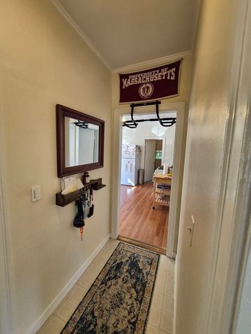 9 Grant 1, Newton, MA 02465
