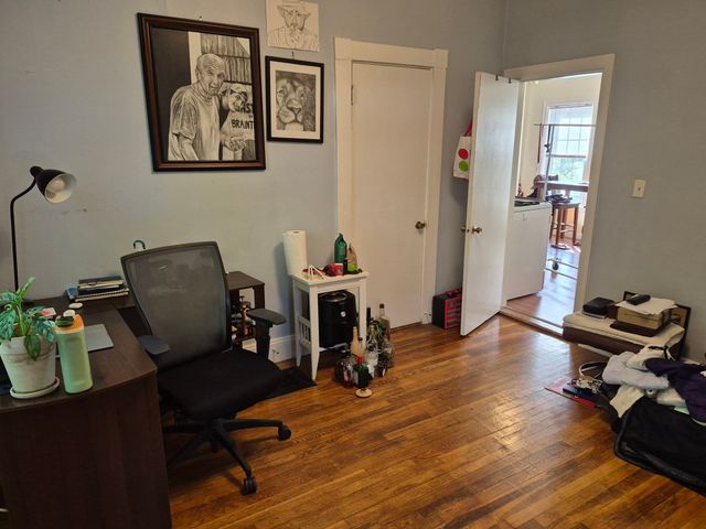 9 Grant 1, Newton, MA 02465