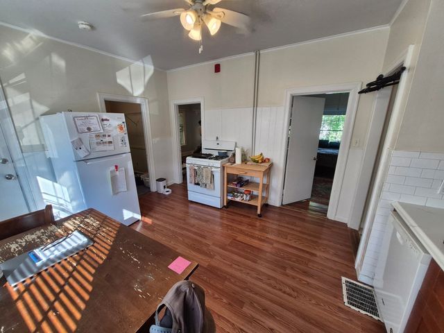 9 Grant 1, Newton, MA 02465