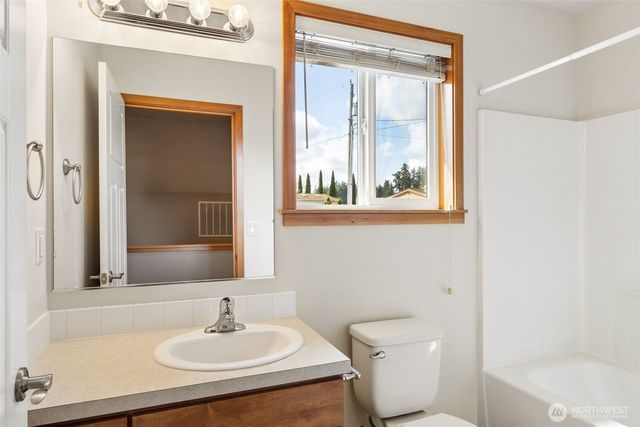 4405 Thornton Road SE, Olympia, WA 98513