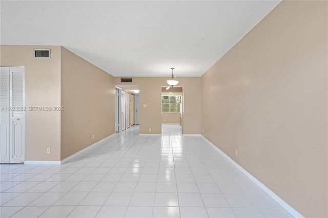 8305 NW 61st St C305, Tamarac, FL 33321