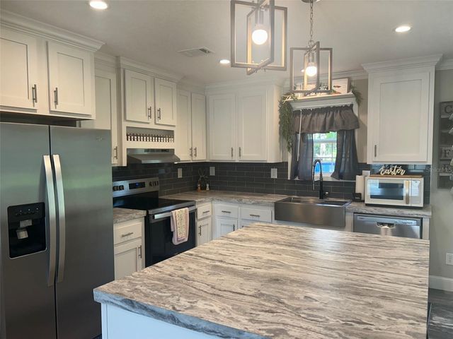 4601 OAK STREET, Fruitland Park, FL 34731