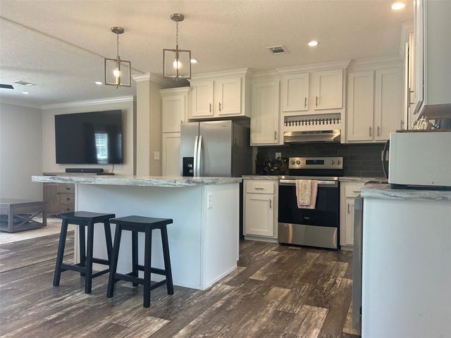 4601 OAK STREET, Fruitland Park, FL 34731