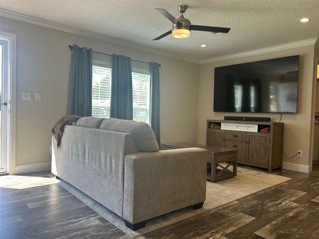 4601 OAK STREET, Fruitland Park, FL 34731