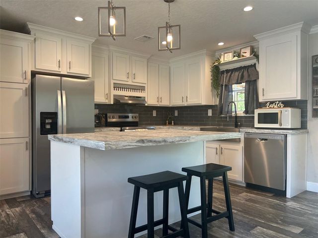 4601 OAK STREET, Fruitland Park, FL 34731