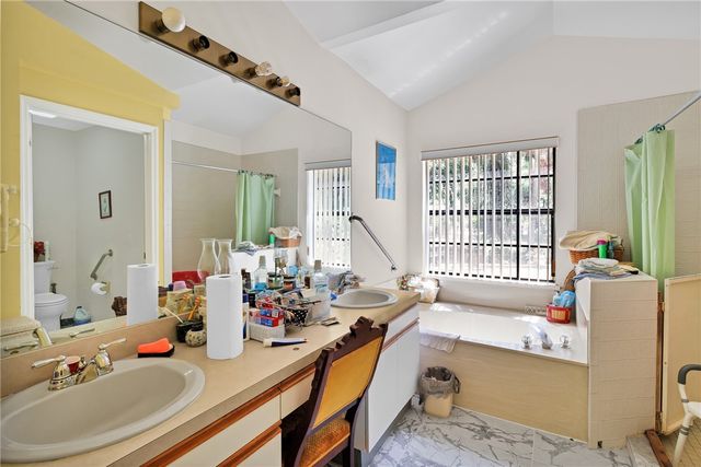 6930 41st Street, Vero Beach, FL 32967