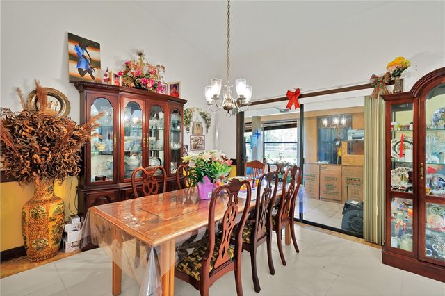 6930 41st Street, Vero Beach, FL 32967