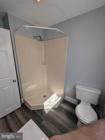 1835 N BOND ST N, Baltimore, MD 21213