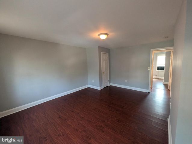 1835 N BOND ST N, Baltimore, MD 21213