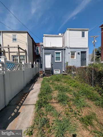 1835 N BOND ST N, Baltimore, MD 21213