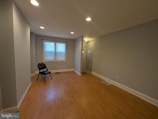 1835 N BOND ST N, Baltimore, MD 21213