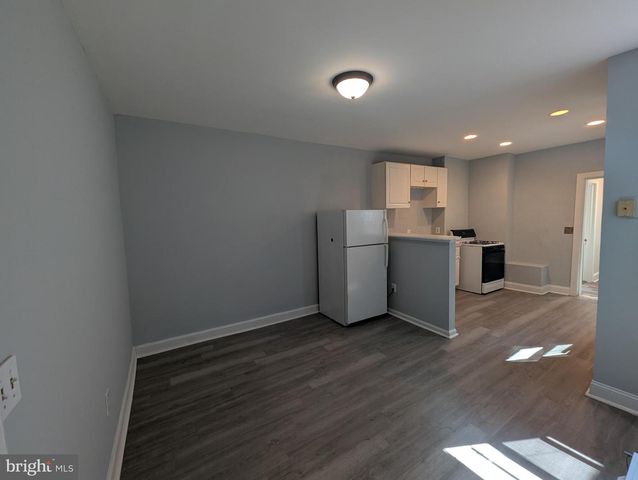 1835 N BOND ST N, Baltimore, MD 21213