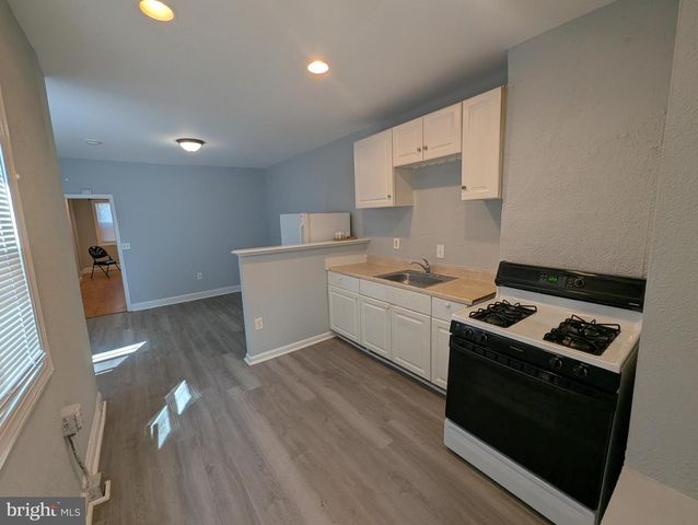 1835 N BOND ST N, Baltimore, MD 21213