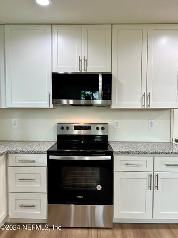 9672 SIBBALD Road, Jacksonville, FL 32208