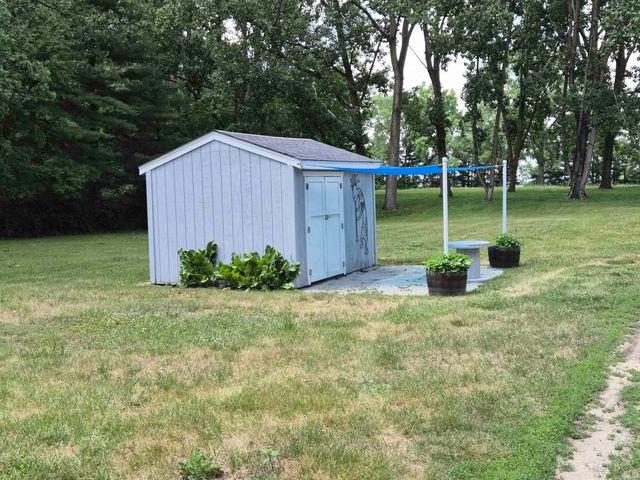 8248 N 75 west Crossroad, Monon, IN 47959