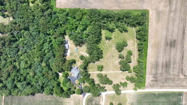 8248 N 75 west Crossroad, Monon, IN 47959