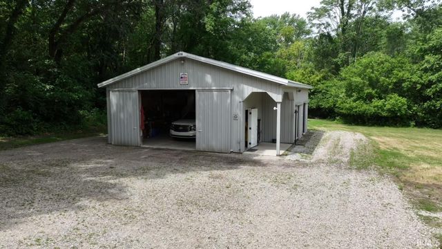 8248 N 75 west Crossroad, Monon, IN 47959