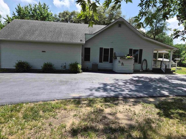 8248 N 75 west Crossroad, Monon, IN 47959