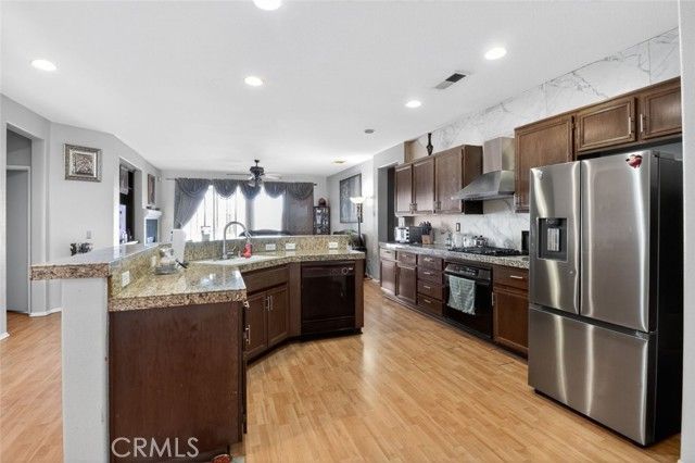 15940 Greyrock Street, Victorville, CA 92395