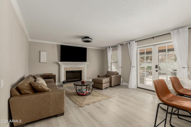 987 E DIVOT Drive, Tempe, AZ 85283