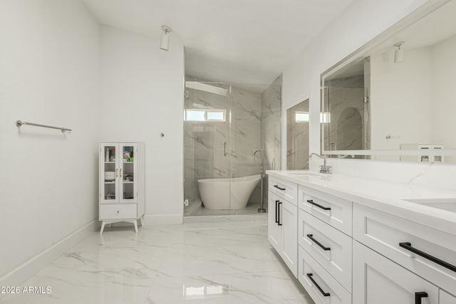 987 E DIVOT Drive, Tempe, AZ 85283