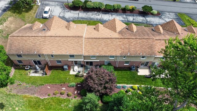 63 Hennig Dr, Whitehall, PA 15236