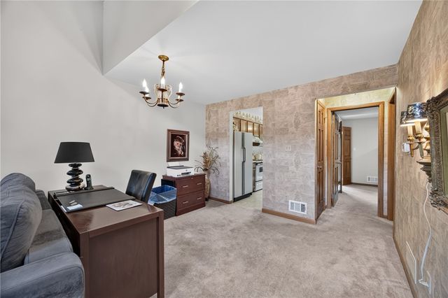 63 Hennig Dr, Whitehall, PA 15236