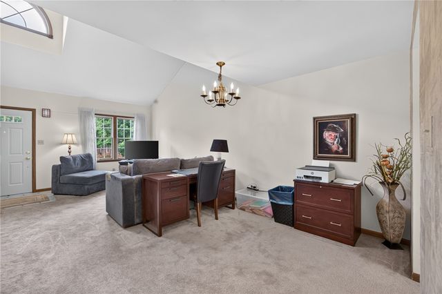 63 Hennig Dr, Whitehall, PA 15236