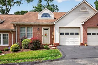 63 Hennig Dr, Whitehall, PA 15236