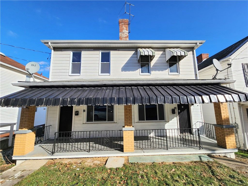 318 Shady Ave 1/2, Charleroi Boro, PA 15022