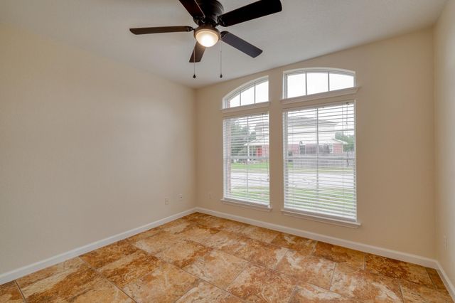 3539 Rock Shelf LN, Round Rock, TX 78681