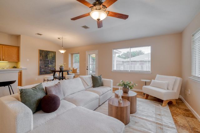 3539 Rock Shelf LN, Round Rock, TX 78681