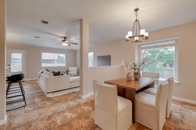 3539 Rock Shelf LN, Round Rock, TX 78681